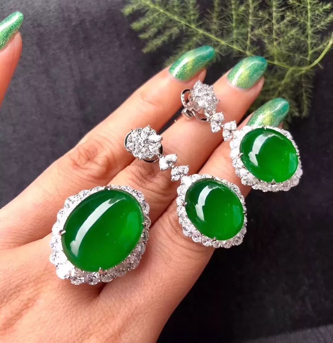 听说翡翠具有双层特征？