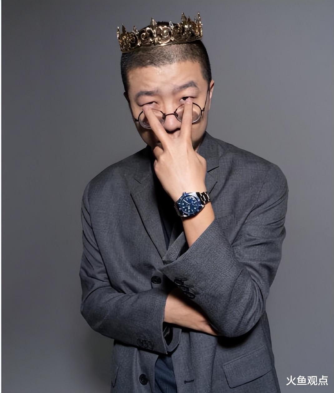 李诞|一条领饰,或让李诞们的隐藏身份无处遁形