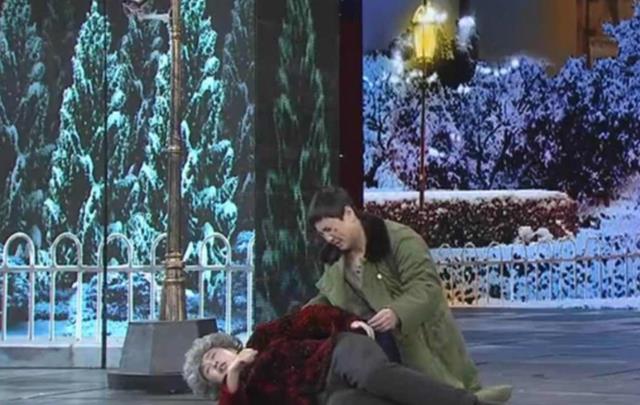 沈腾|沈腾、马丽第七次登春晚,一巴掌拍出笑点,也显露过人的默契