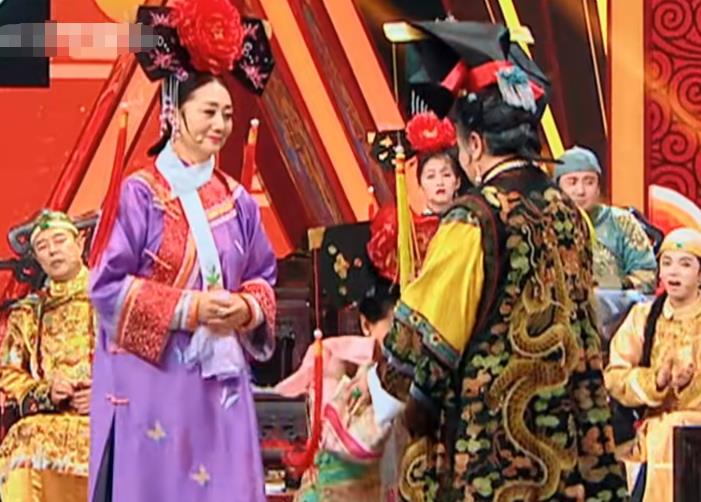 《王牌》8尴尬开播,关晓彤的一句话,彻底扯开综艺节目遮羞布