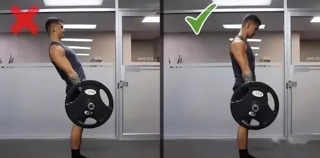 小姐姐硬拉220公斤，遭百万人围观！吊打多位猛男…