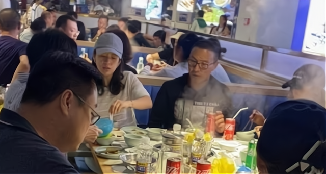 赵本山|赵本山三亚豪宅内景,超大鱼缸堪比海底世界,章子怡撇下汪峰拜访