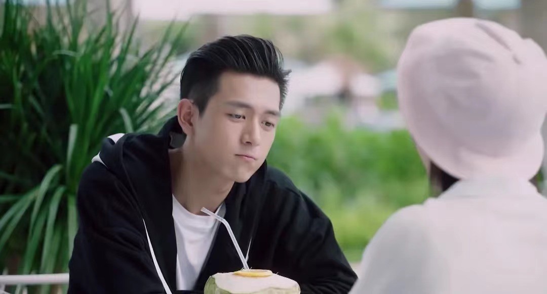 同样是唐妆,把谭松韵杨紫和伊能静放一起看,女星审美差距就出来了