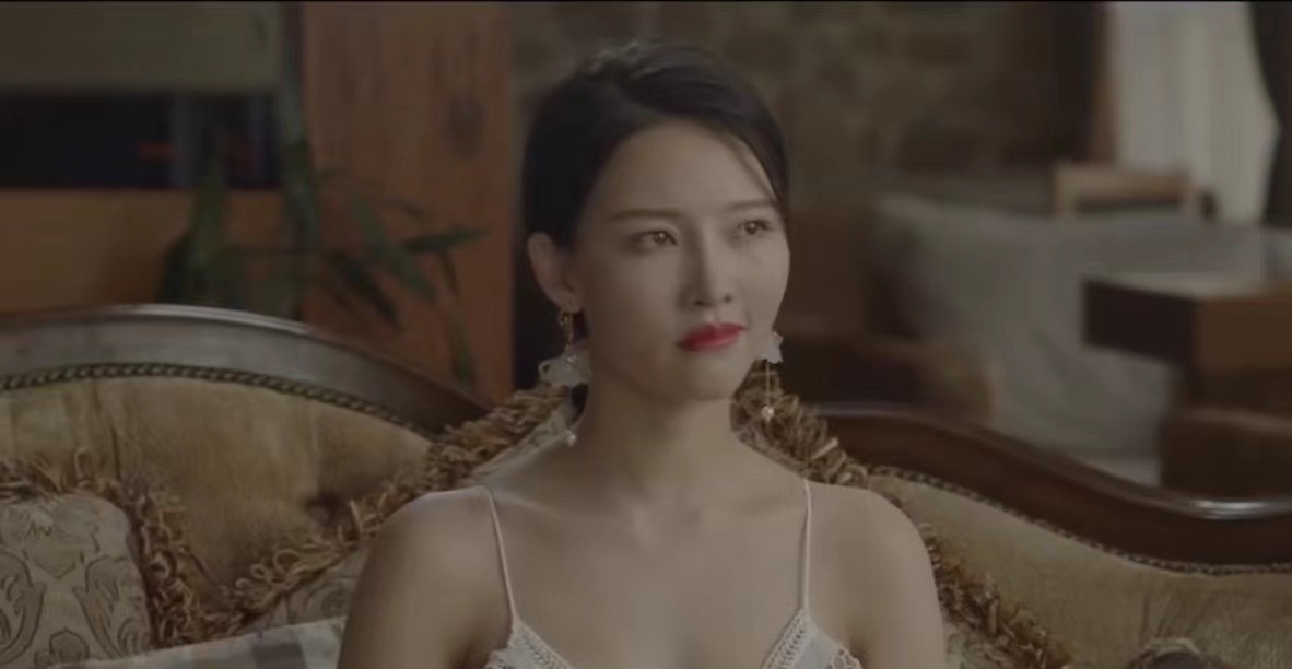 笑掉大牙！首日票房仅2400元，这部元旦大片，被刘德华给打懵了