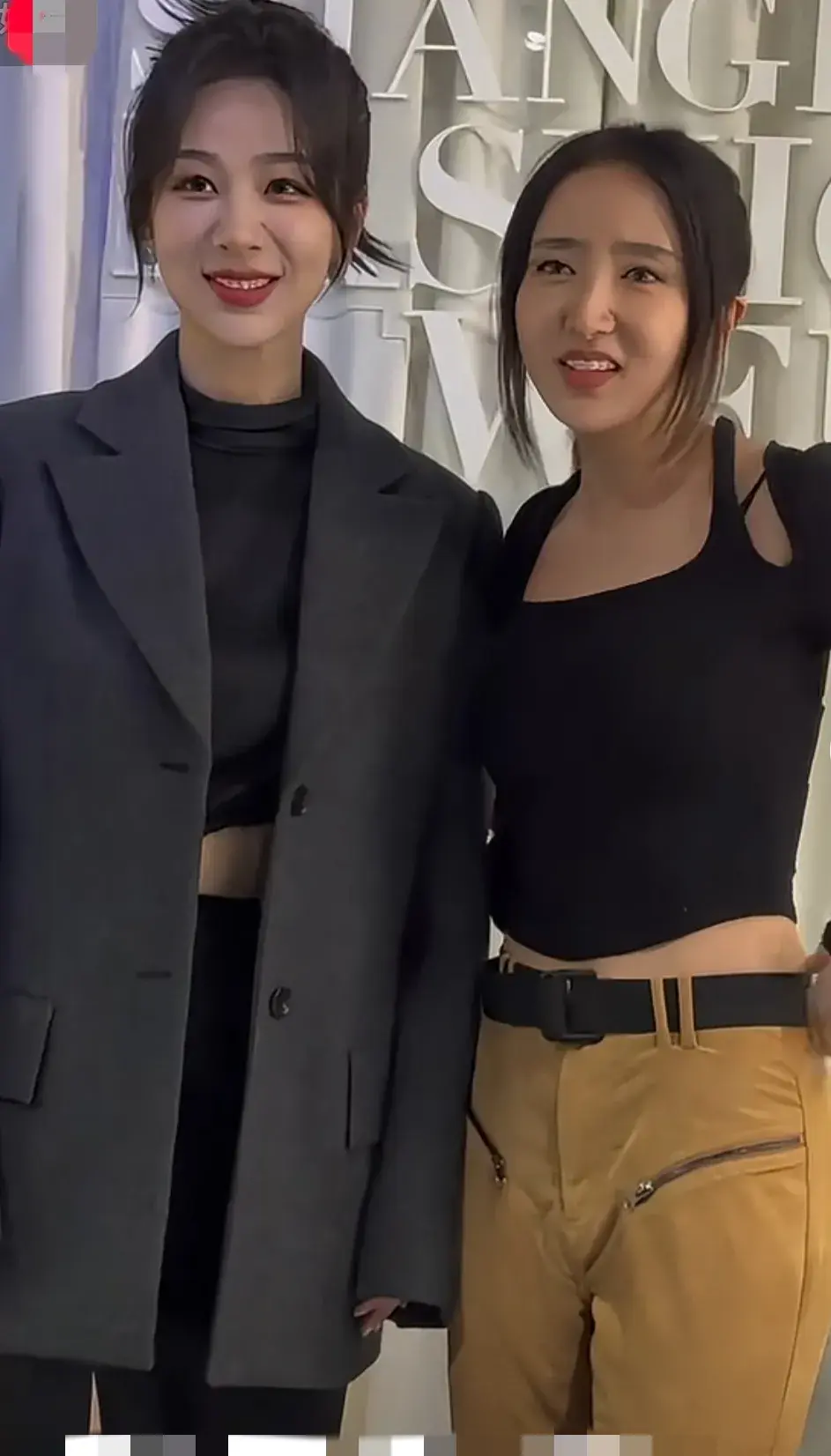 31岁杨紫上海活动生图曝光，与精修图反差太大