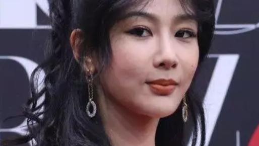 杨紫 杨紫路演生图被摄影师拍到，身为女明星状态如何