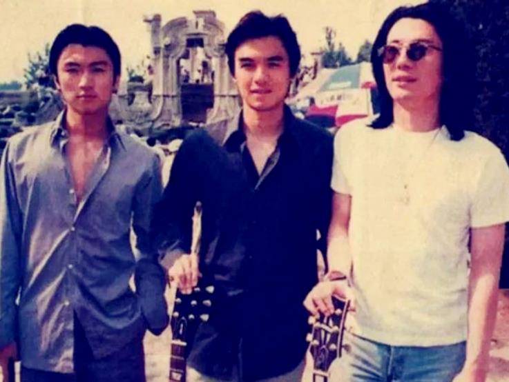 冯德伦|“怪异男神”冯德伦,爱情丰富,莫文蔚、徐若瑄、张雨绮均在其列