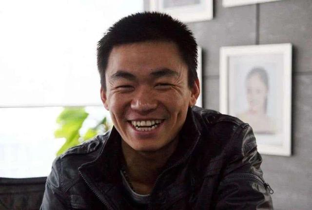 三伏天 网红王宝弱：因酷似王宝强吸粉43万，拿马蓉炒作惹怒王宝强本人