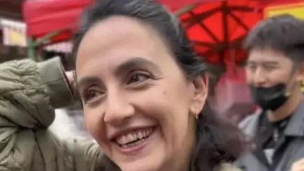 刘烨|刘烨法国老婆老到认不出，穿棉服逛菜场被嘲像大妈，混血儿女长残