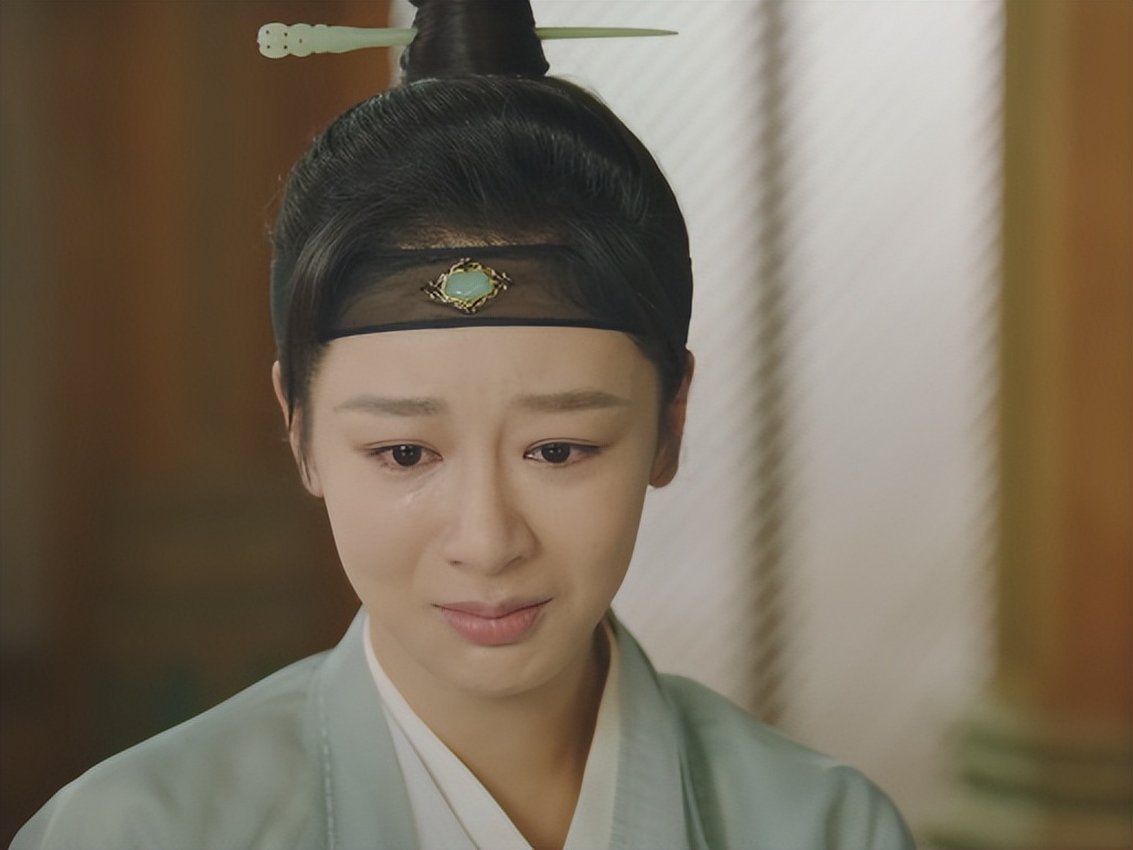 杨紫新剧爆火动了谁的奶酪？央视都看不下去了，为她发声真解气