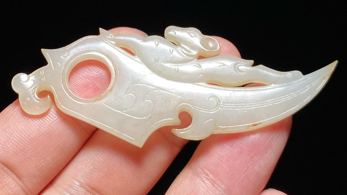 和田玉籽料|明以前 和田玉籽料 白玉 凤首 鹿纹 玉觿 挂件把件