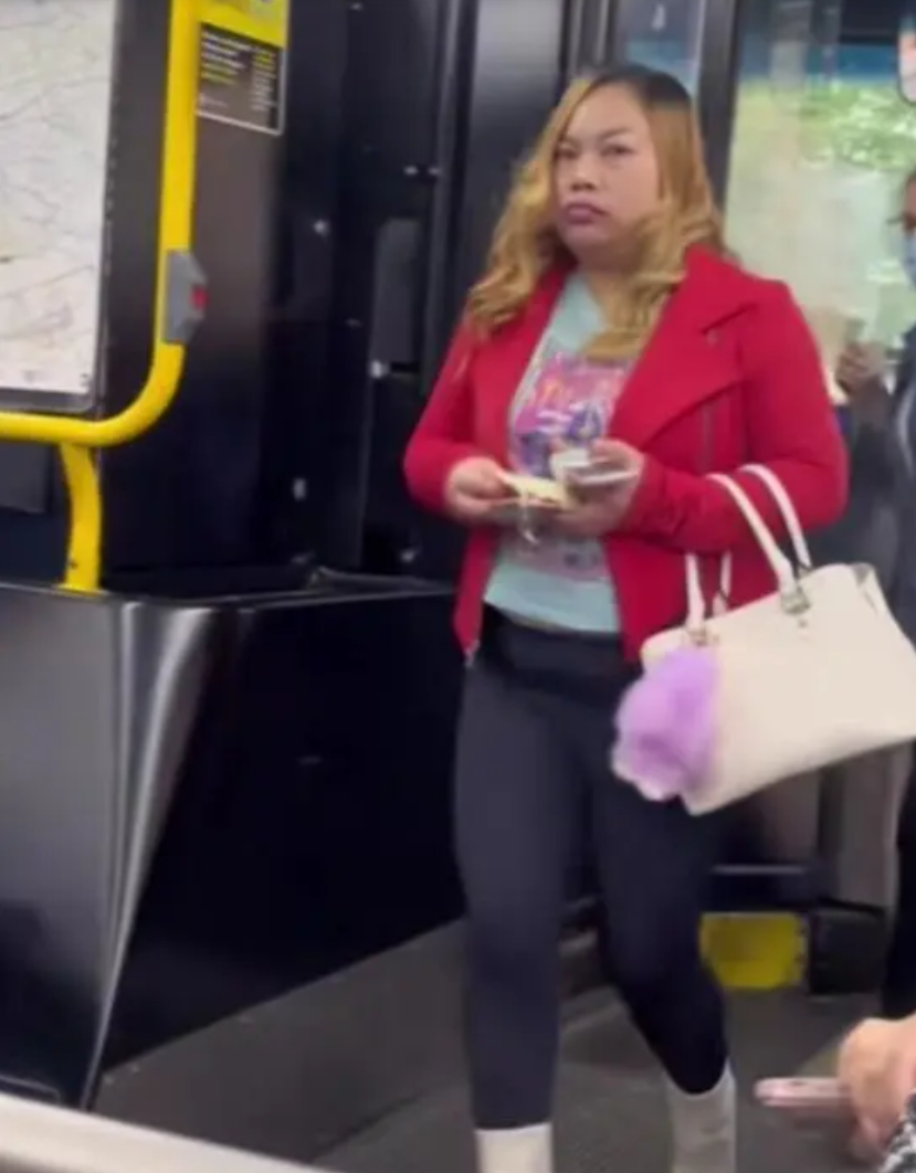 凤姐恋爱了！美国街头与男友逛街满脸幸福，外籍男友身材高大挺拔