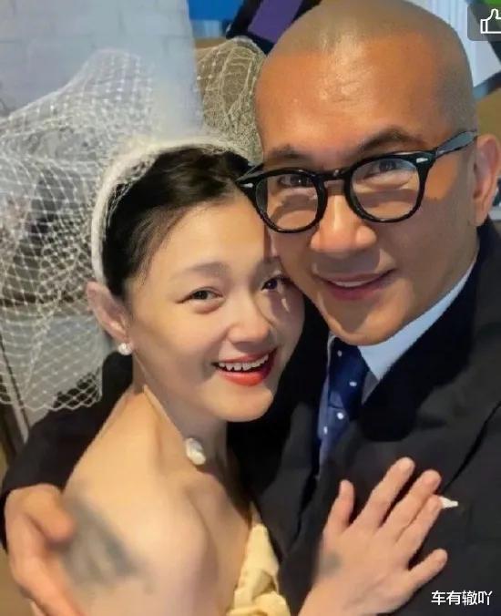 大S|大S透露二婚真实近况!汪小菲直播晒办公室,墙上女儿照片引争议!