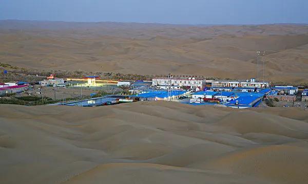 许多|沙漠之城—塔中镇，方圆300里全是沙漠，生活着两万人