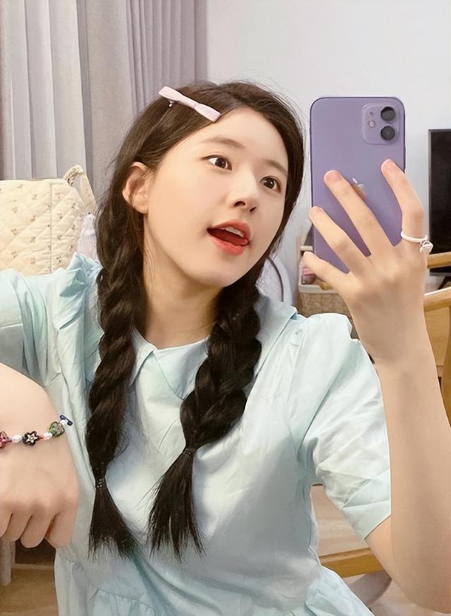 赵露思|赵露思初中就凭一张自拍就火爆网络,如今更是火遍娱乐圈