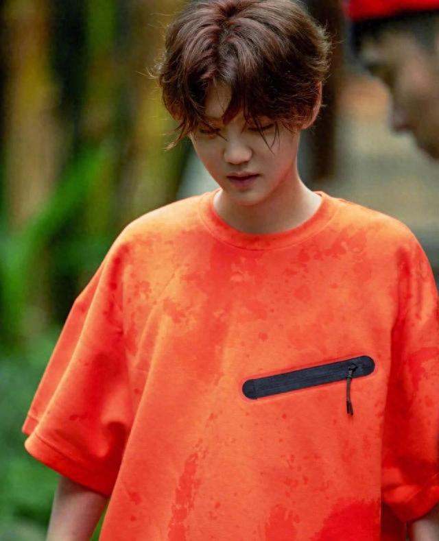 杨紫和鹿晗的故事告诉我们，世界上没有不透风的墙！