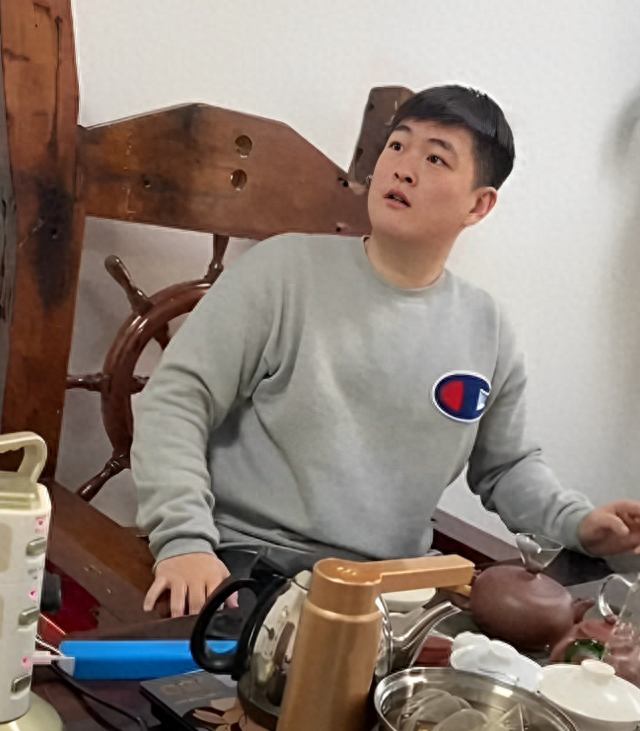 赵本山儿子:你们算哪根葱,我家钱十辈子花不完,利息都比你们多