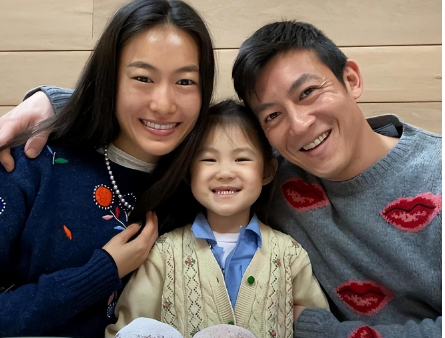 “艳门照”15年之后“当事人”猝然离世,陈冠希为何发文悼念?