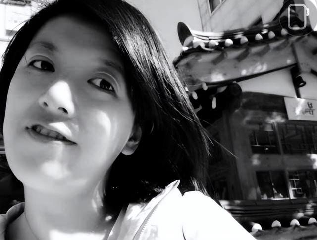 骂李玟的导演身份曝光！富三代背景强，总导看她脸色，曾表白吴京