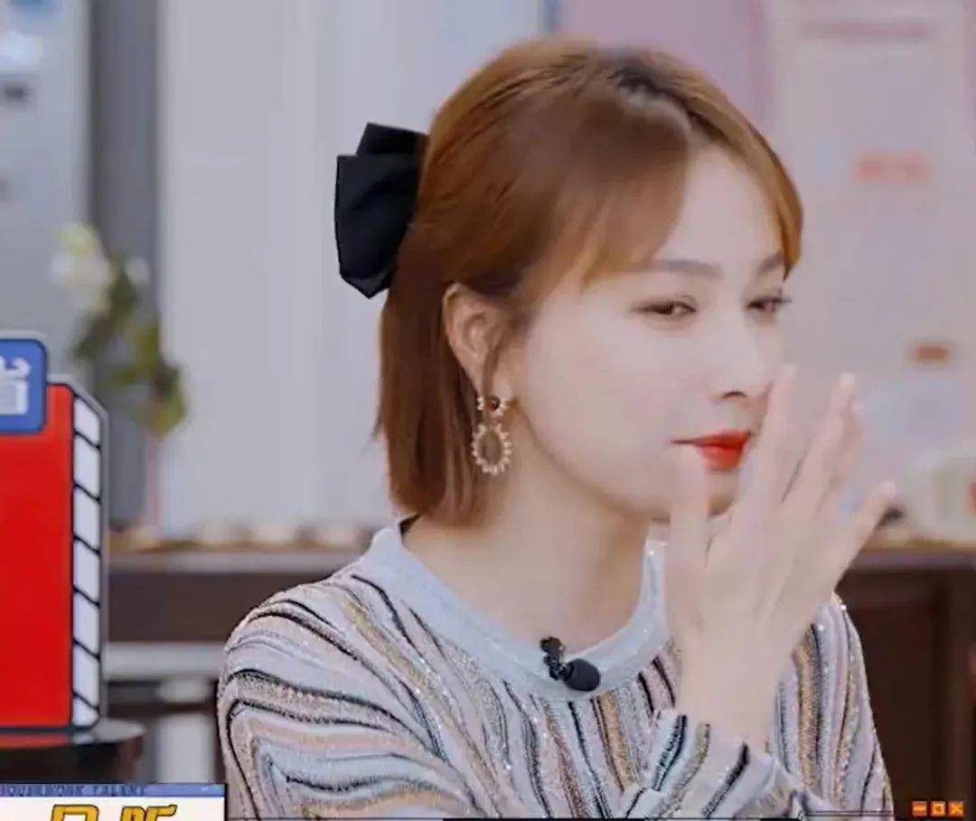 杨幂唐嫣和解？李维嘉吴昕恋爱？陈牧驰于适真？陈伟霆赵露思抬咖！