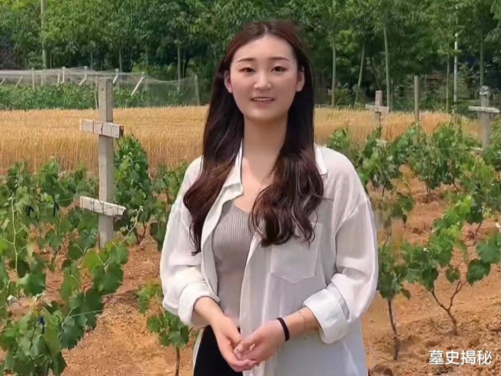 大衣哥儿子又要打光棍？新妻陈萌深夜发文：啥都不干还指望靠父亲