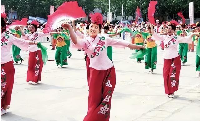 莫道桑榆晚,健身秧歌跳出老年人新生活