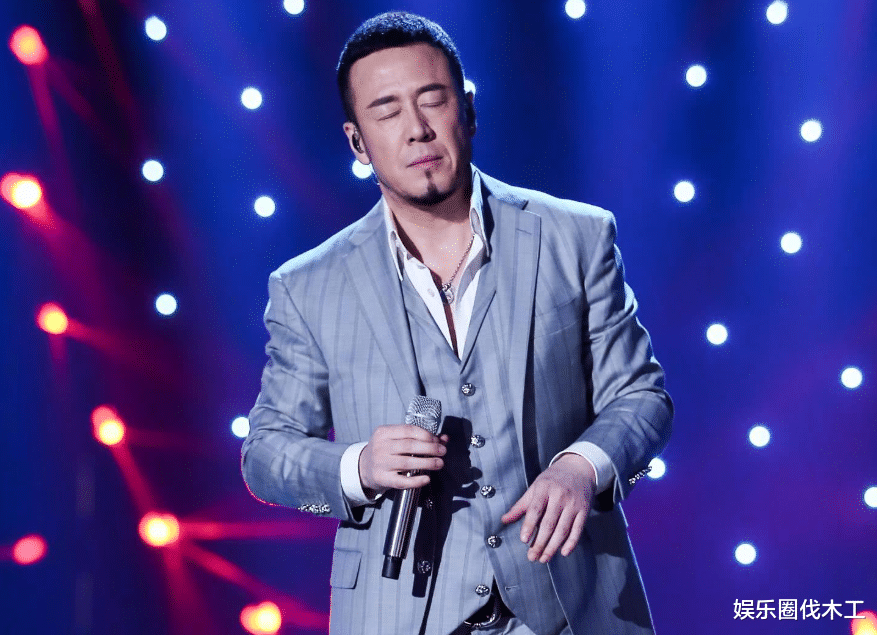 杨坤19字悼念李玟！称抑郁仍吃药，身体像灌满水泥，沦落工地卖唱