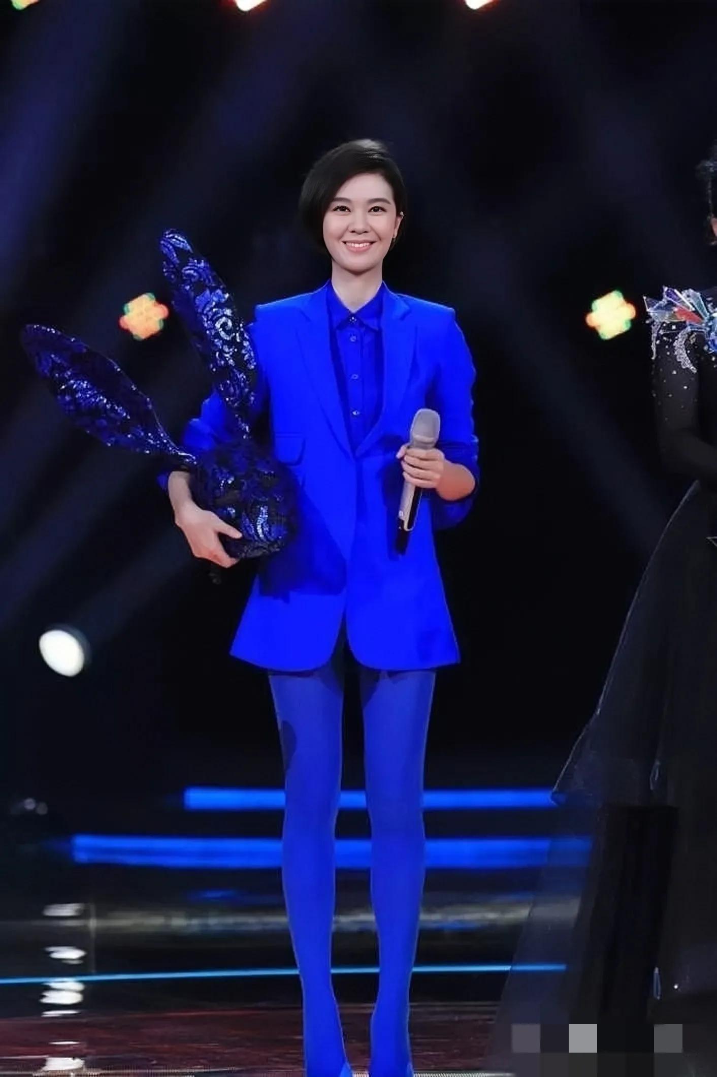 郁可唯|?郁可唯:超女当中唱歌我未必最强,但比腿长,无人可比!