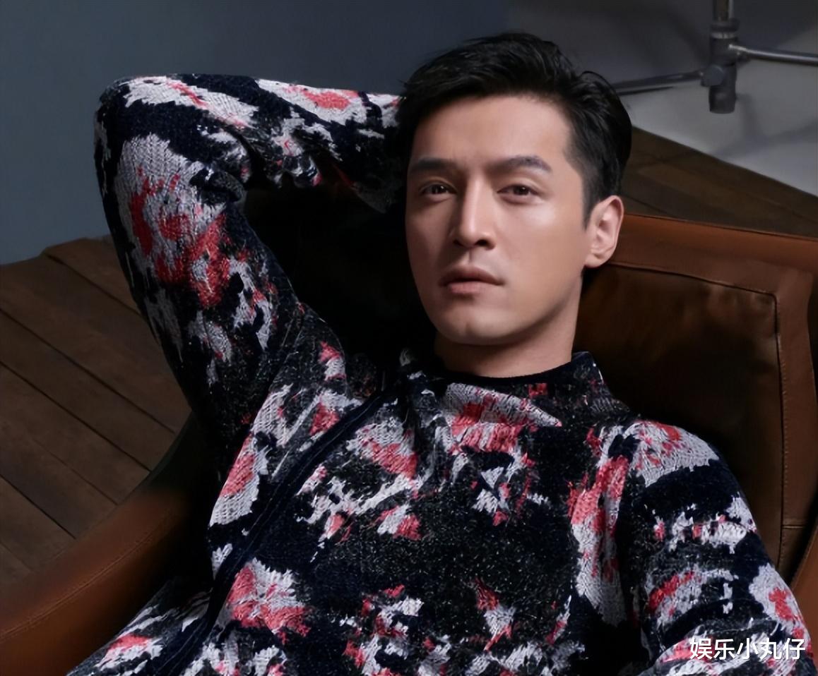 助理车祸17年忌日！胡歌凌晨晒泛泪照自责，精神反常疑与妻子有关