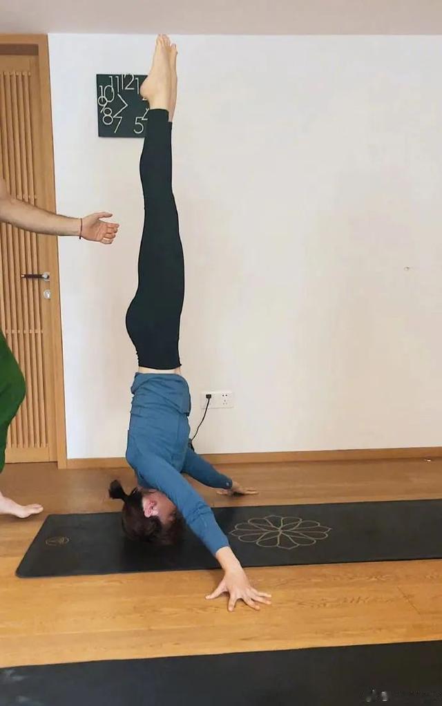 孙俪近照一夜老10岁:她怎么越养生越老?