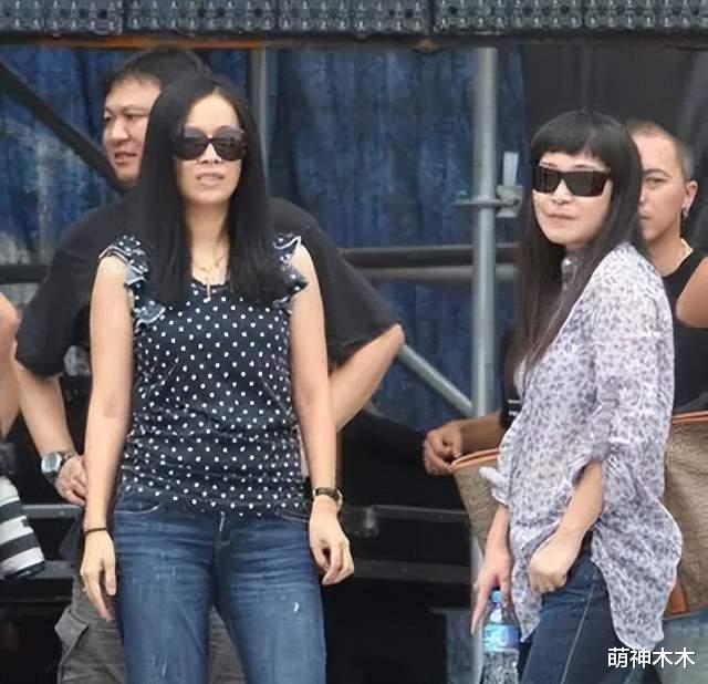 ?那英紧急取消出演！卷入李玟风波遭甄妮点名批评，已沦为资本商