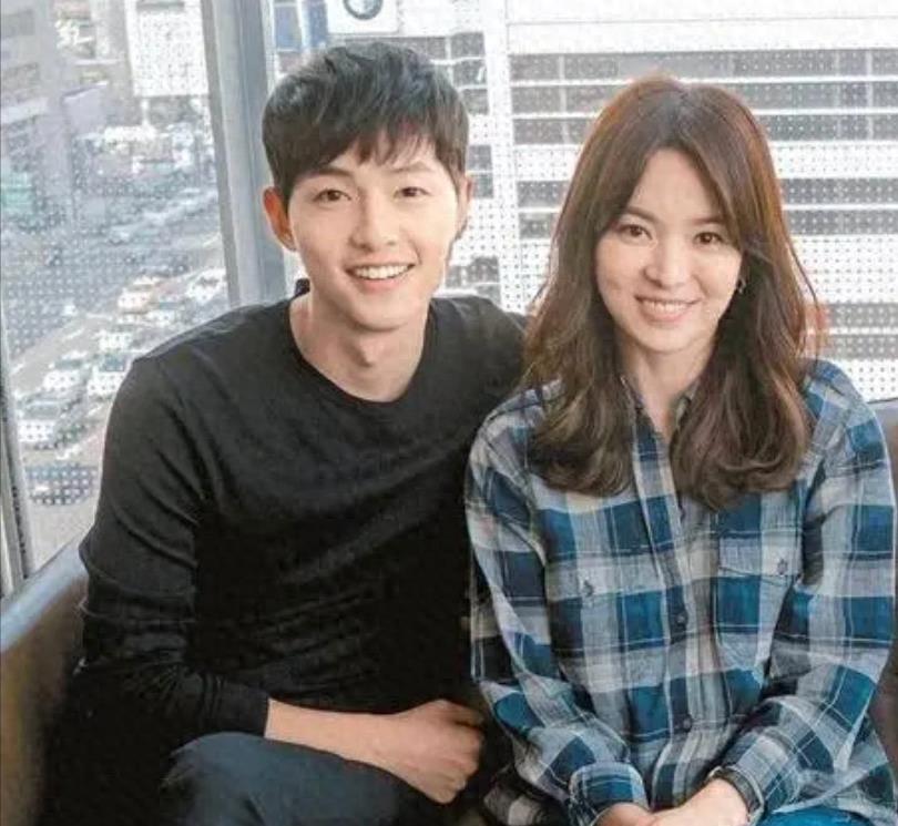 韩国顶流宋慧乔：表面光鲜亮丽，背地里却是受尽了韩国财阀的“玩弄”