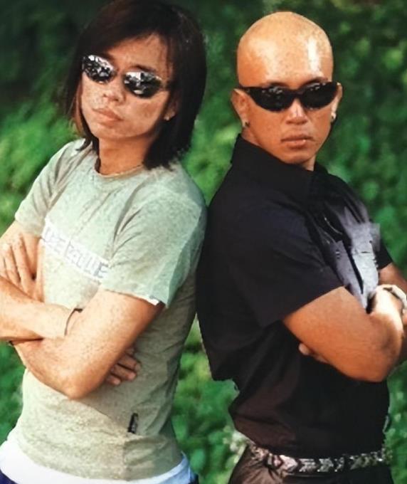 曾毅|24年后,再回看曾毅与玲花的各自境遇,才明白五五分账有多重要