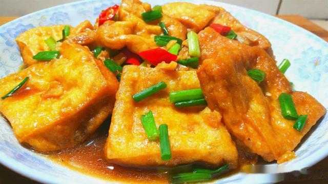 狗肉|这6道“不吉利”的菜,除夕夜不要端上餐桌,寓意不好老人不喜欢