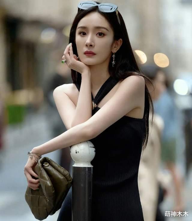 85花争资源？曝赵丽颖放弃跟陈可辛合作，杨幂接替出演《酱园弄》