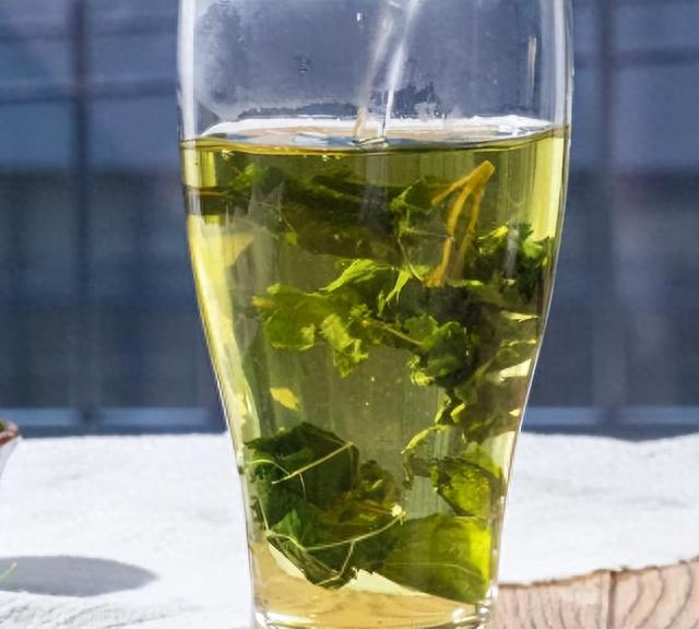 血液“稀释剂”被发现,柠檬水落榜,医生:坚持喝血管变通透