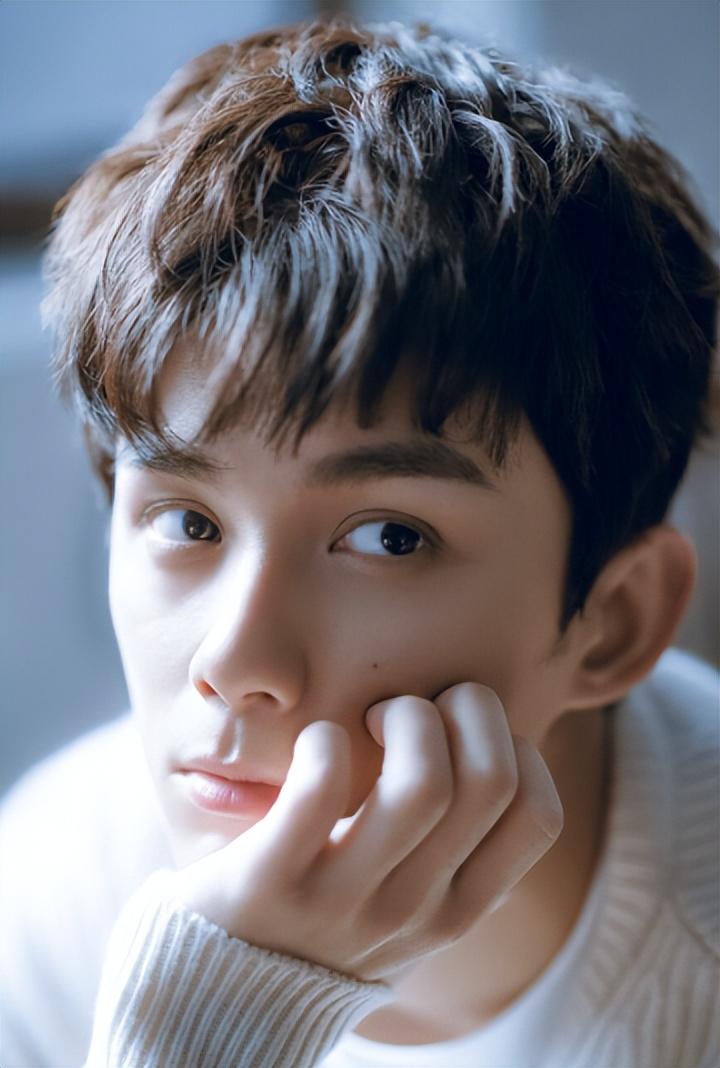 吴磊的“落魄”，是娱乐圈的“悲哀”