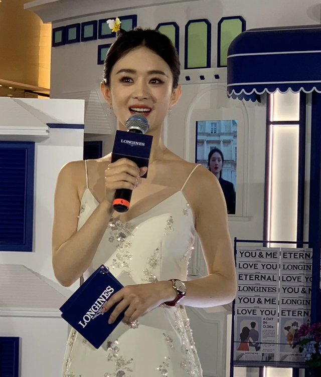 赵丽颖|赵丽颖:一步一步拼来了,所有的掌声和目光!