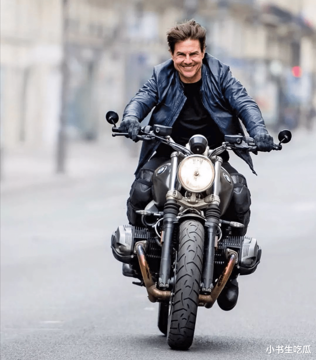 |离婚22年,妮可和二婚丈夫甜蜜亮相,依旧好美,阿汤哥避而不见