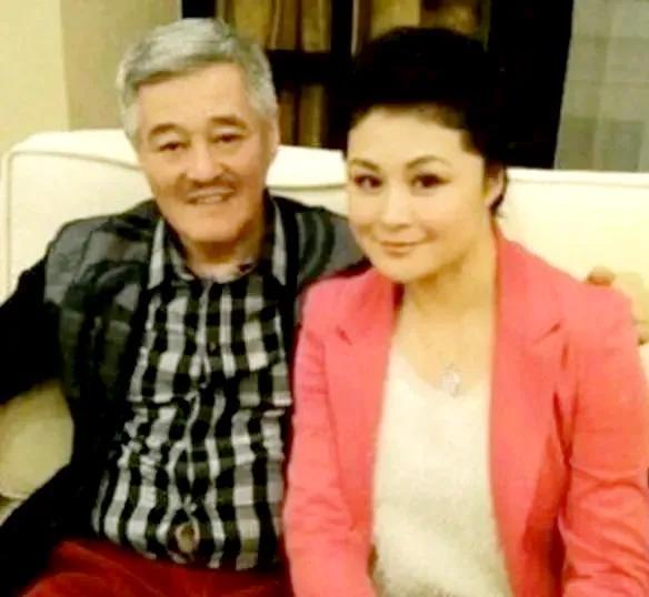 乡村爱情|本山小姨子谢大脚，刘能岳父谢广坤，乡村爱情你不知道的现实关系