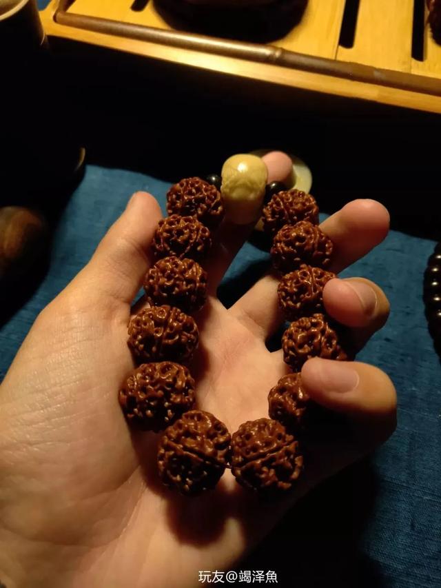 00后|只看他的手串,你绝对猜不出他是00后!