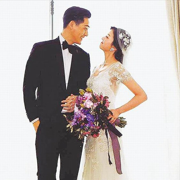 周渝民结婚8年公开与妻子相处细节,喻虹渊在婚姻里会不会太卑微