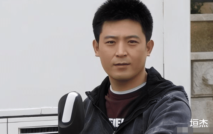 孙涛|平时不露面，春晚就出现，孙涛凭什么连续18次登上春晚？