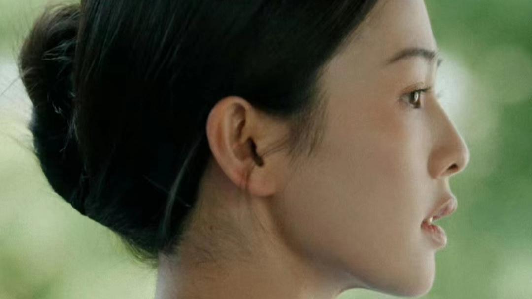 白鹿营销身材曲线翻车！厌女言论再被提及，“白男士”标签难摘了