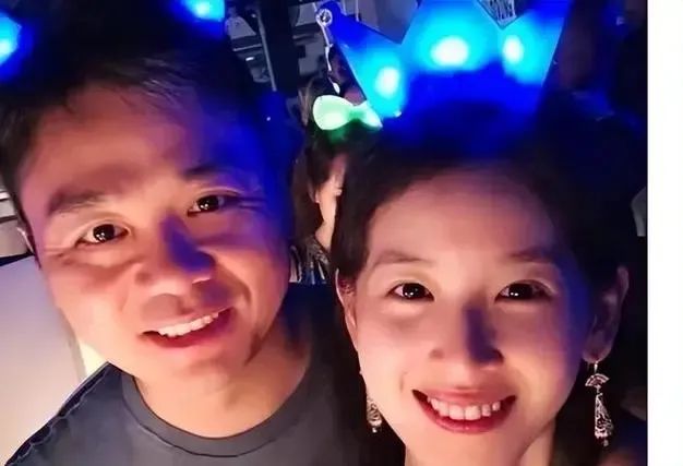 爆料:刘强东和猫厂外星人的瓜?梁朝伟刘嘉玲刘德华的故事?baby狗急跳墙?