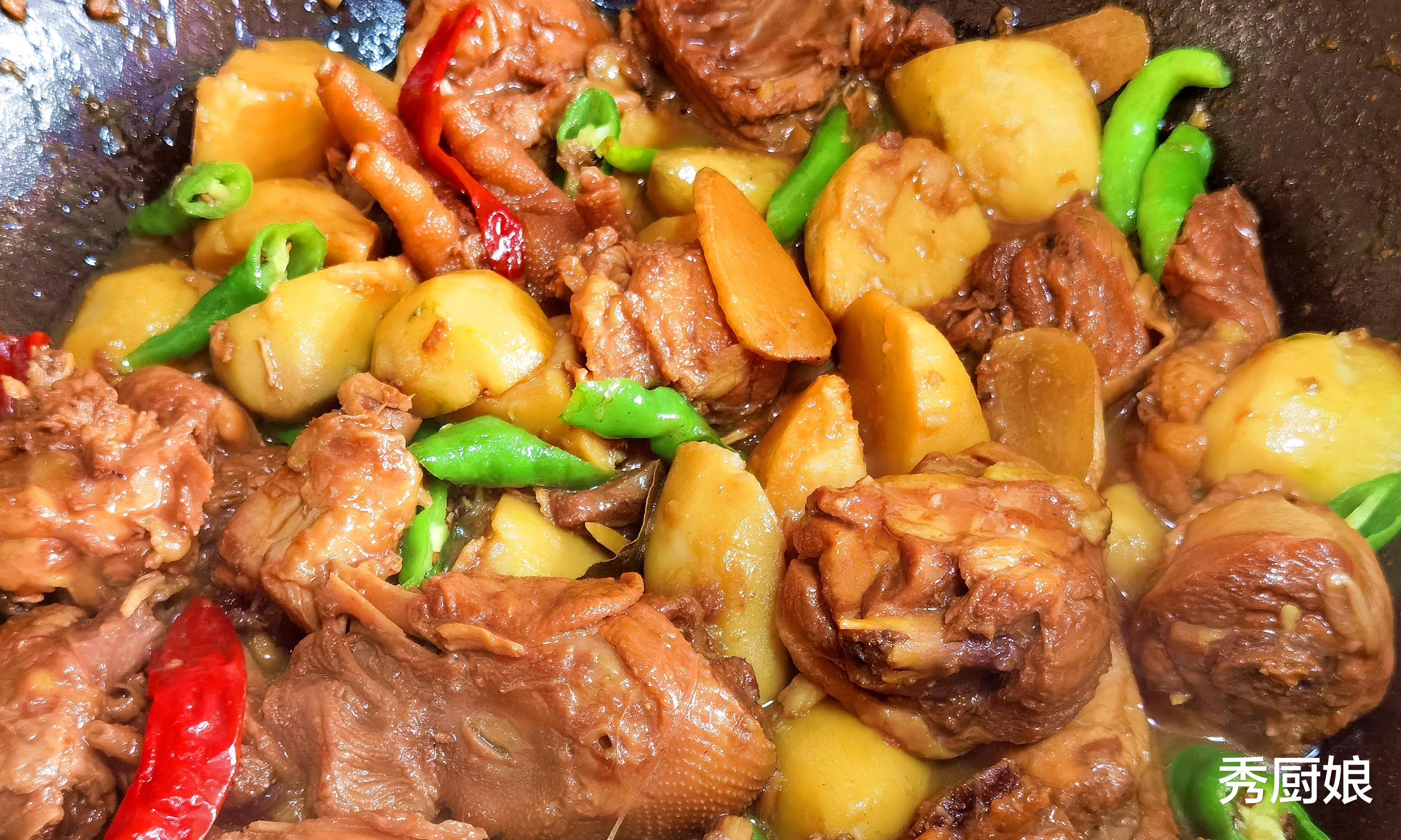 |秋天吃芋头千万要记住,芋头的“死对头”,两者不能一起吃!