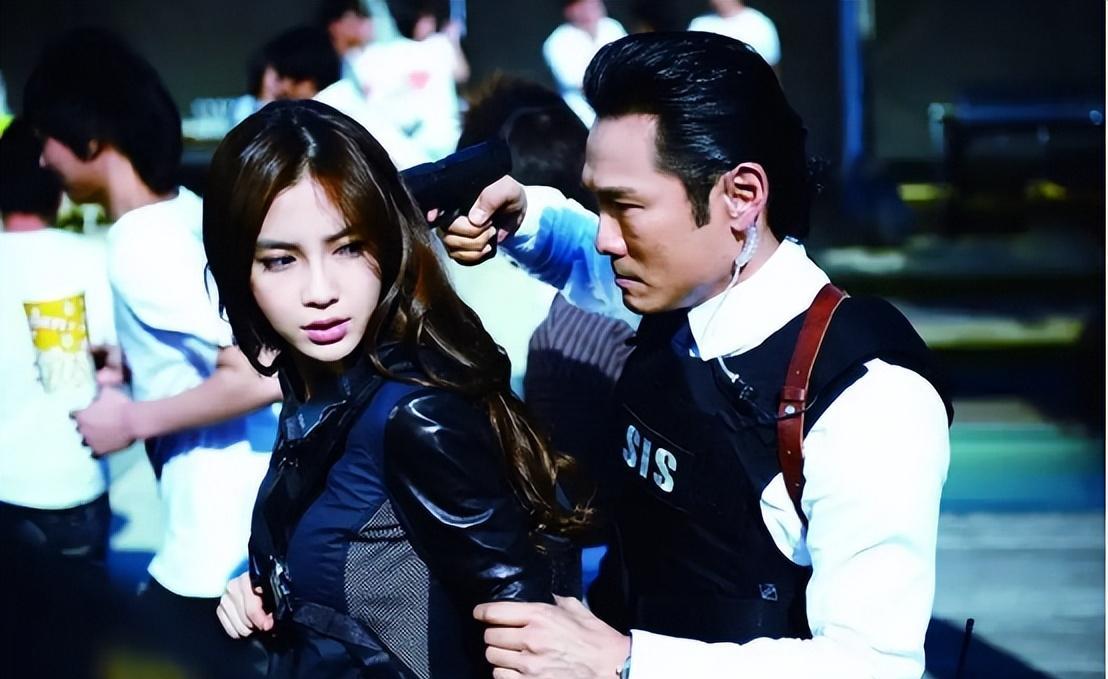 陈意涵|黄晓明锤上加锤,怒揭陈意涵“双面玉女”骗局