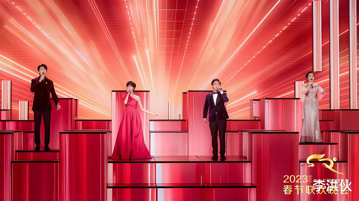 春晚|看腻了充满“包饺子”套路的春晚？来看看1983年第一届春晚多大胆