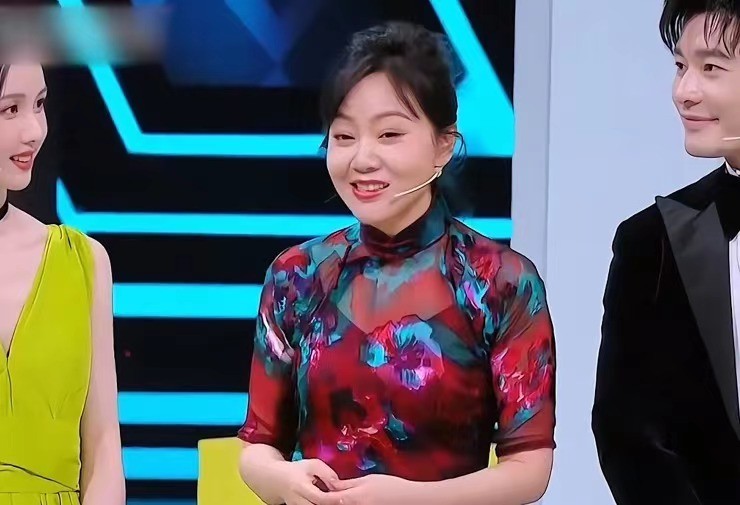 没想到，2023年12月才开始，52岁的闫妮以这样的方式，败光观众缘