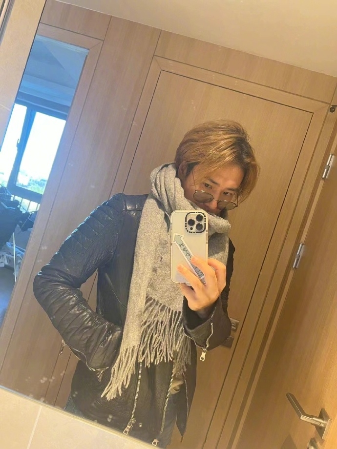 欧弟|梦回《天天向上》！汪涵素颜出镜胡子花白，欧弟脸颊暴瘦变化太大